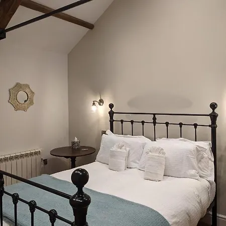 Дом отдыха Brook *